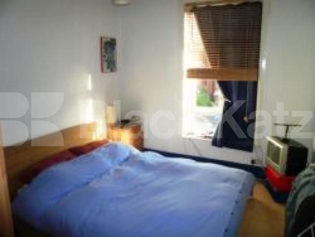 			2 Bedroom, 1 bath, 1 reception Flat			 Palace Gates Road, ALEXANDRA PALACE N22